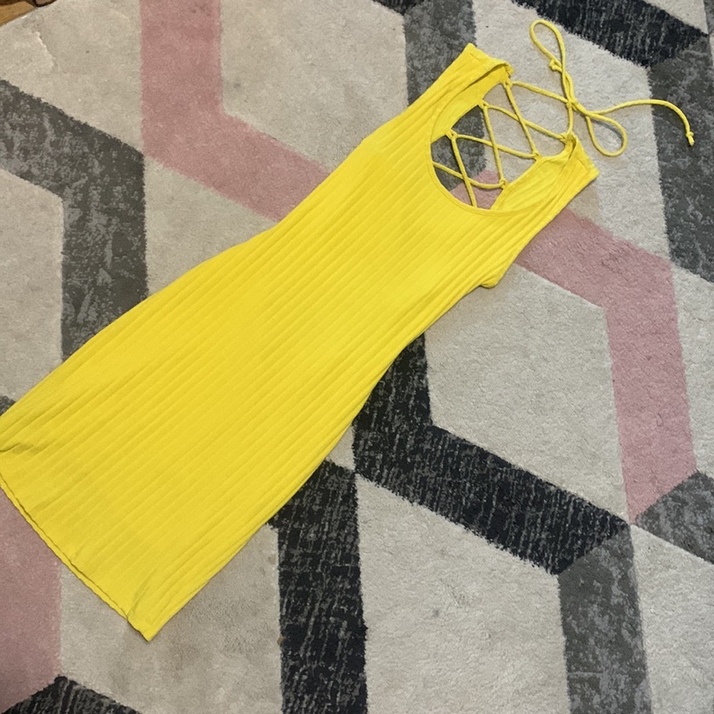 Yellow mini dress 💛